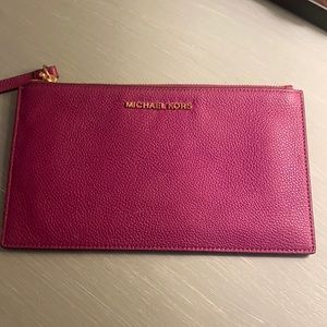 Michael Kors Wristlet- Purple/pink Like New